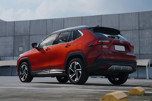 Toyota Yaris Cross rear angle view