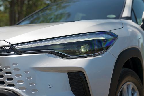 Toyota Corolla Cross headlight