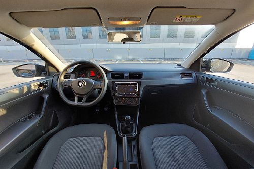Volkswagen Santana dashboard view