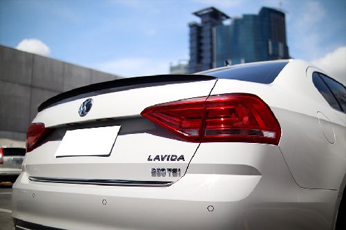 Volkswagen Lavida tail light