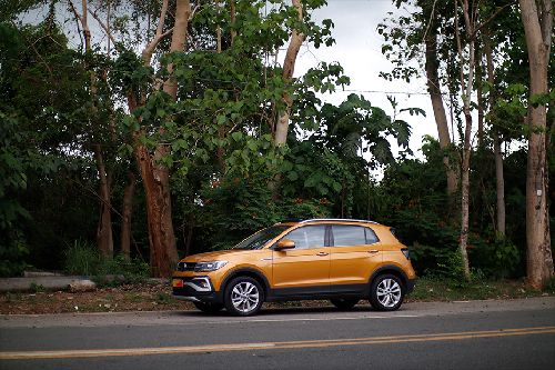 Volkswagen T-Cross front side view