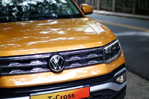 Volkswagen T-Cross grille view