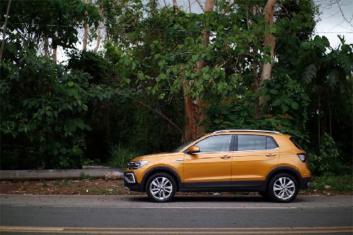 Side View Volkswagen T-Cross side view