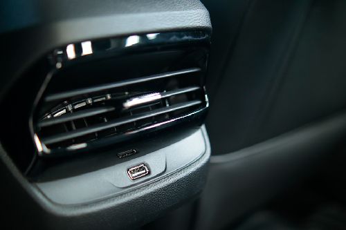 MG GT rear ac controls