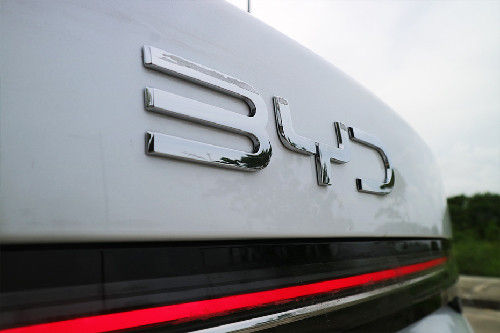 BYD Seal 5 DM-i branding