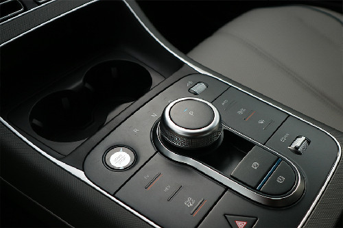 BYD Seal 5 DM-i gear shifter