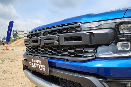Grille View Ford Ranger Raptor grille view